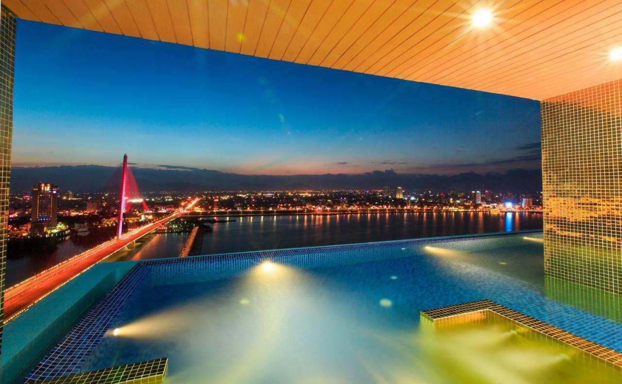 Fivitel Da Nang Hotel Exterior photo